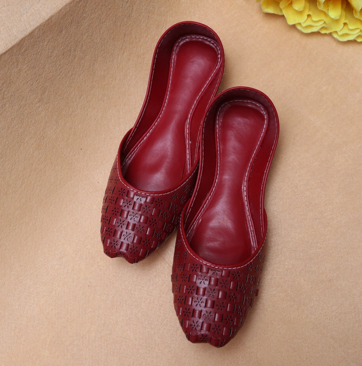 Chikankari Khussa-Maroon