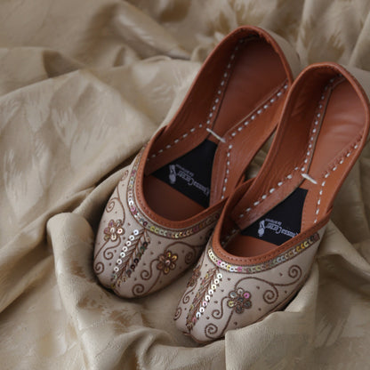ShahBano (OffWhite)
