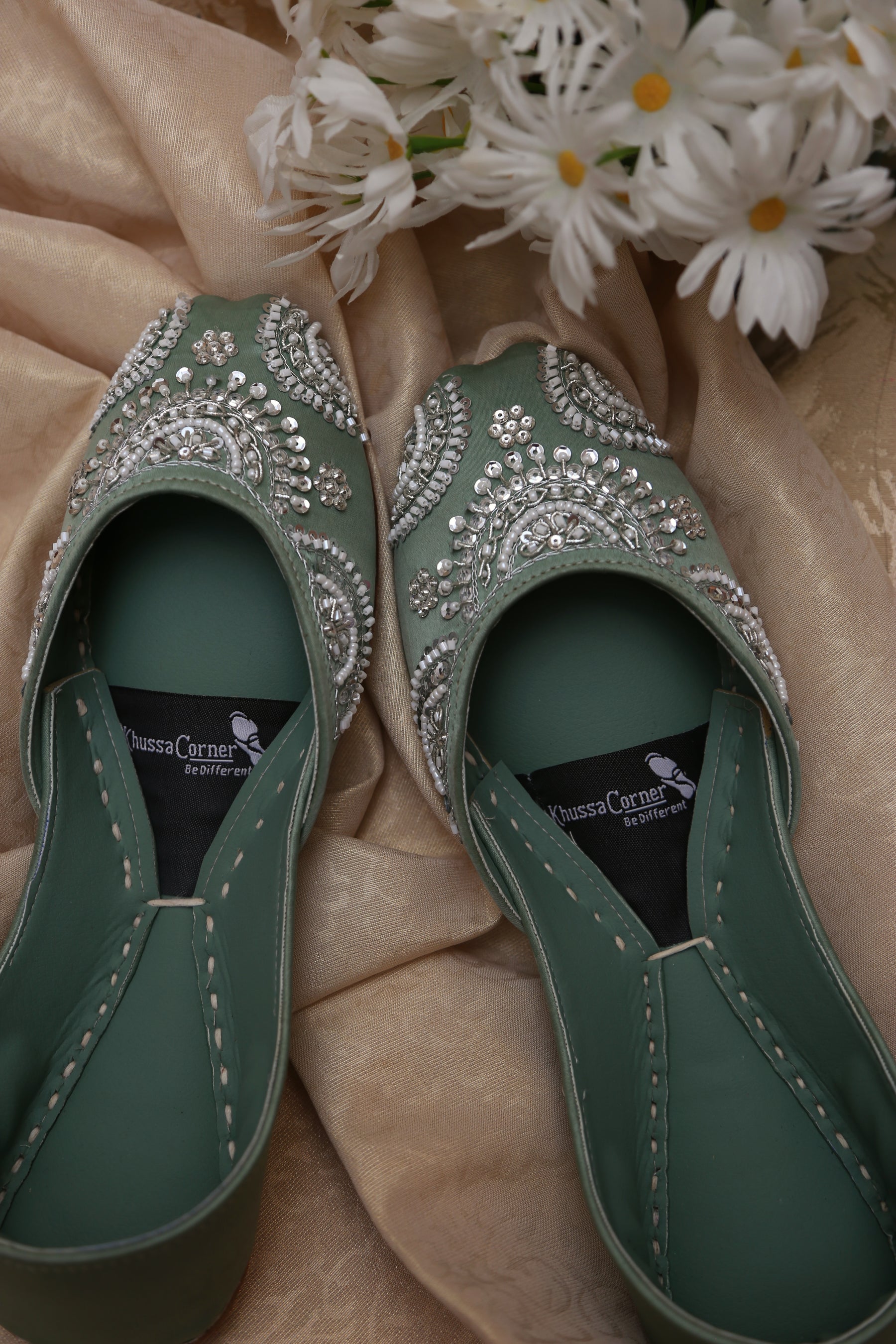 Piyaary (Mint Green)