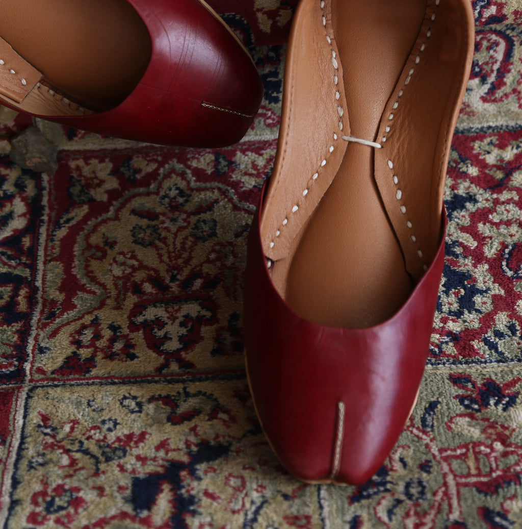 Maroon simple leather