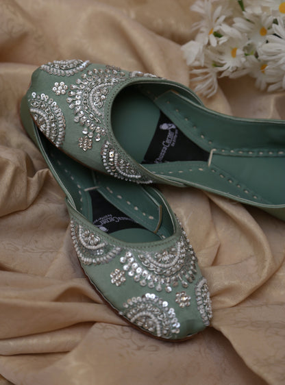 Piyaary (Mint Green)