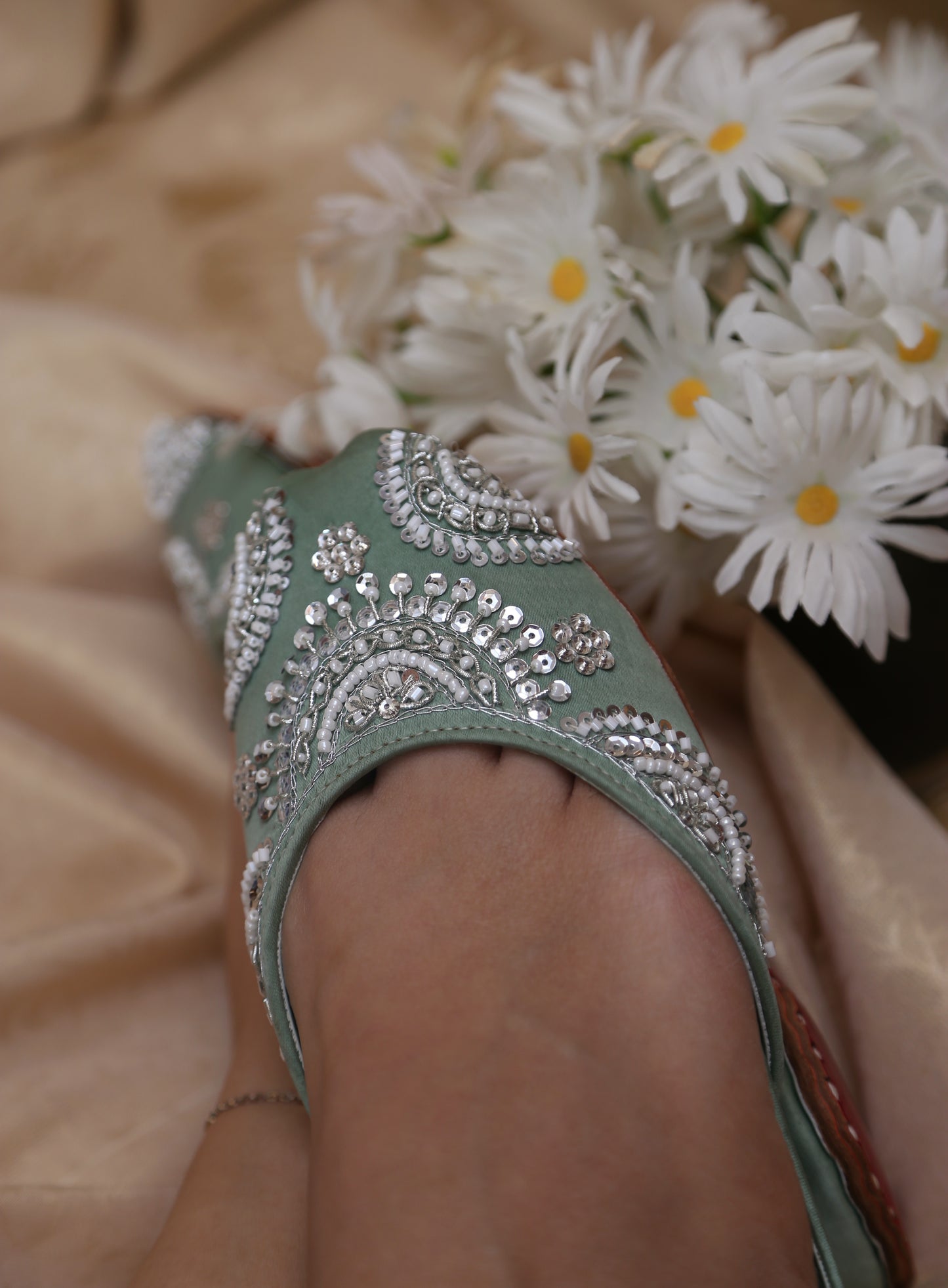 Piyaary (Mint Green)