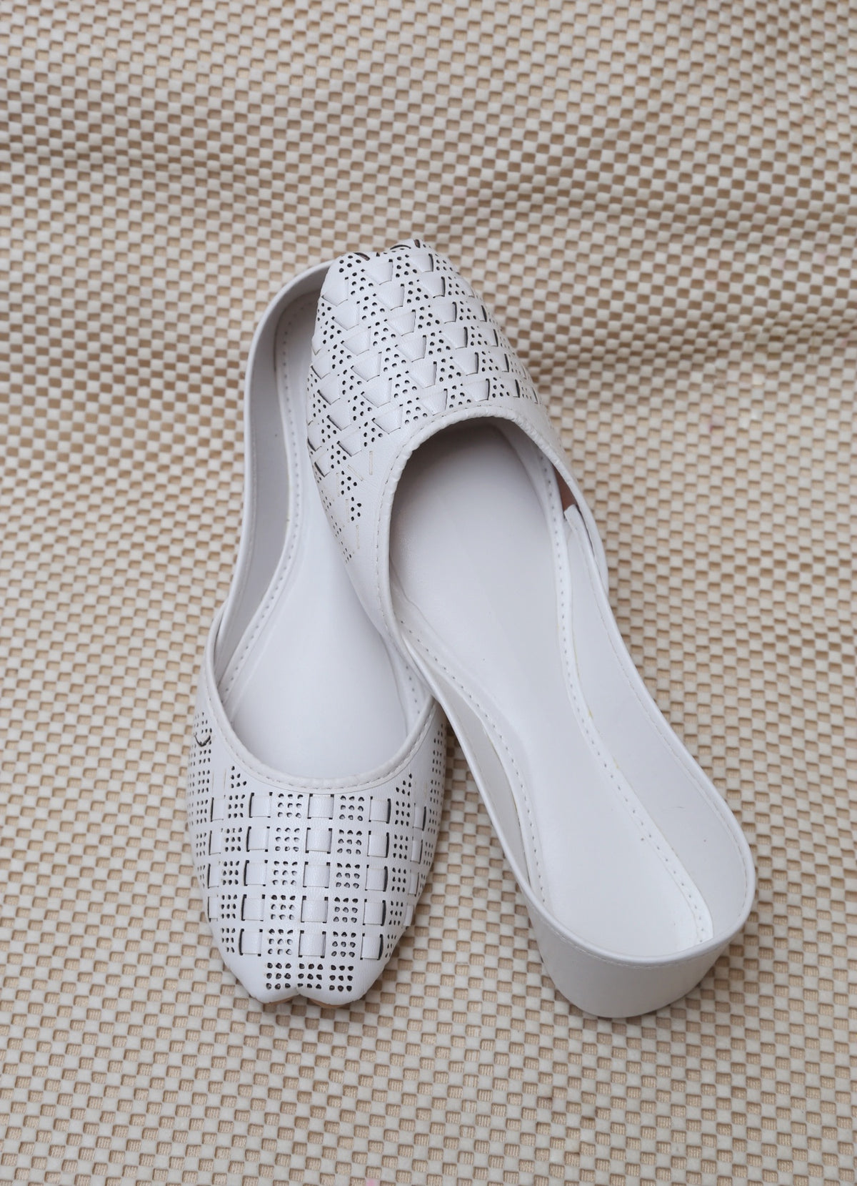 Chikankari Khussa-White