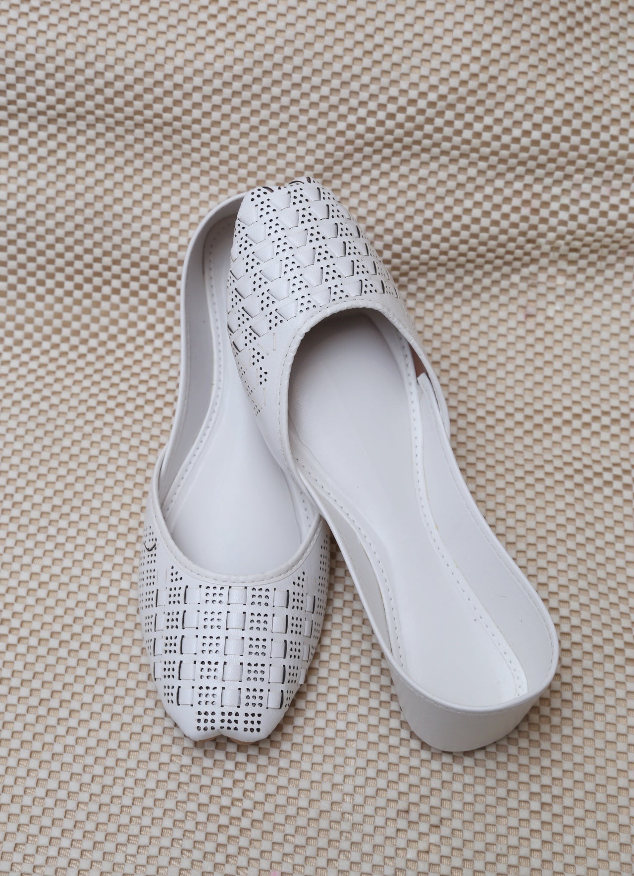 Chikankari Khussa-White