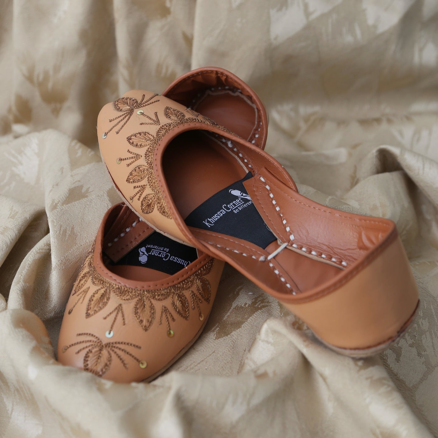 DilBano (Camel Brown)