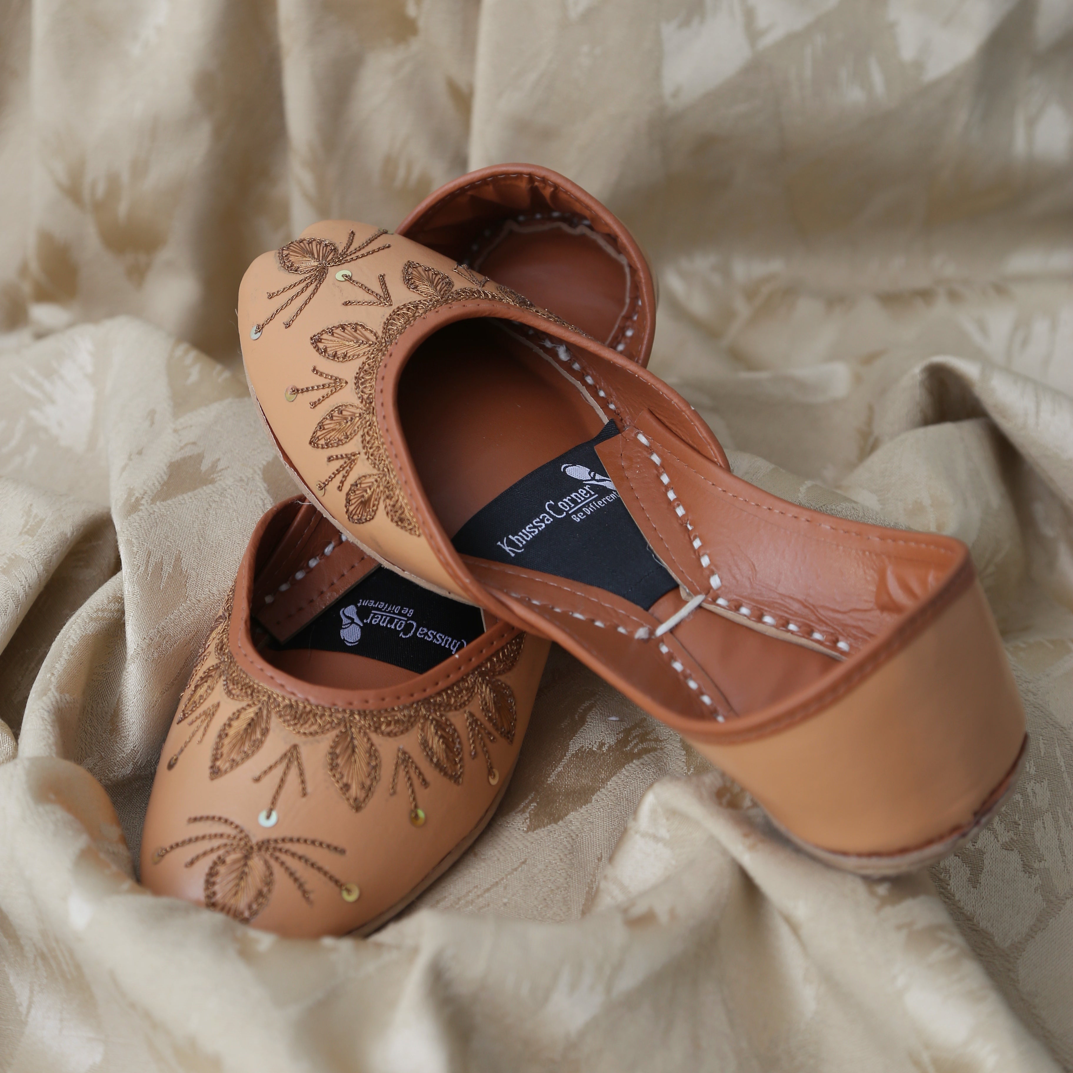 DilBano (Camel Brown)