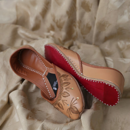 DilBano (Camel Brown)