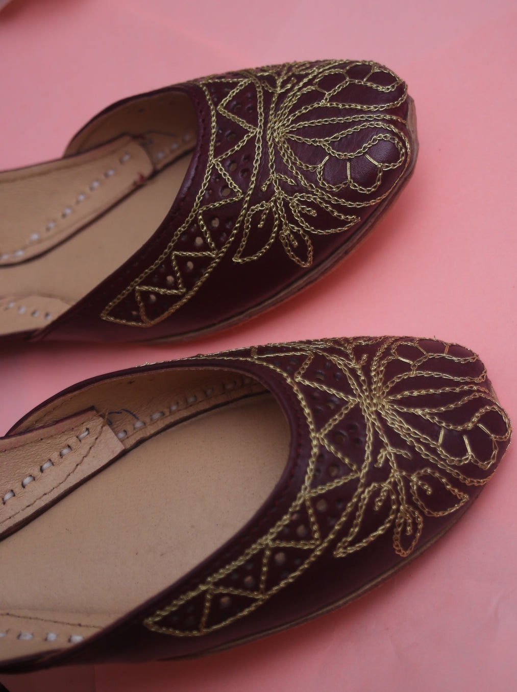 Tilla twirls (Maroon)