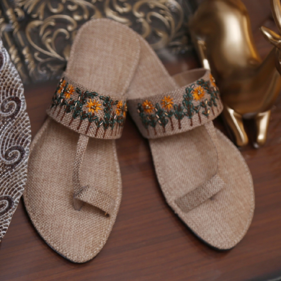 Lacey allure Kolapuri