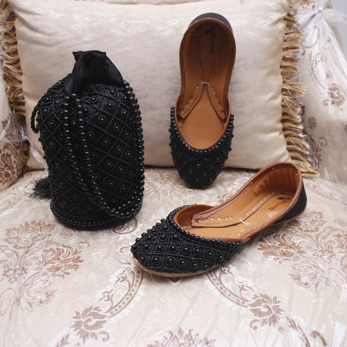 ladies pakistani khussa, beautiful khussa